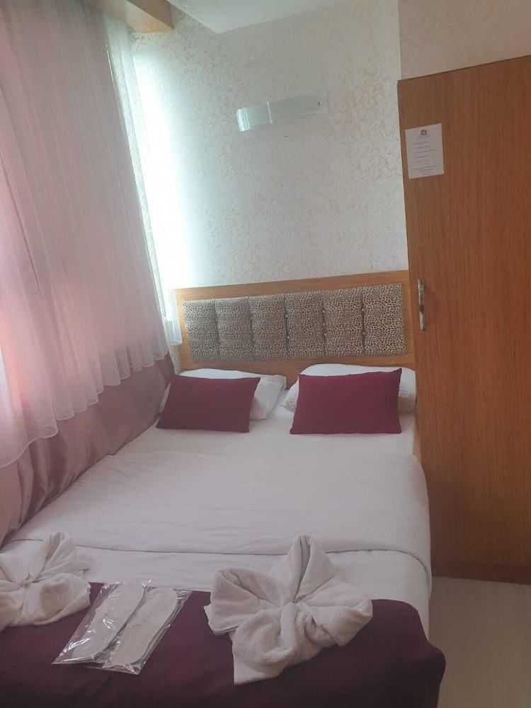 Grand Istanbul Airport Hotel Esterno foto