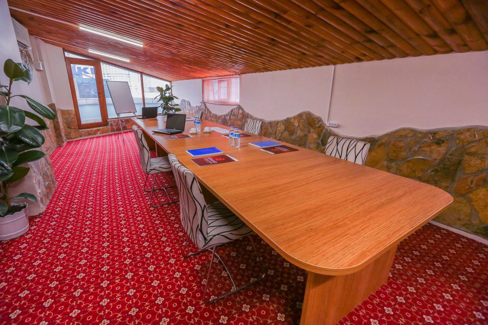 Grand Istanbul Airport Hotel Esterno foto